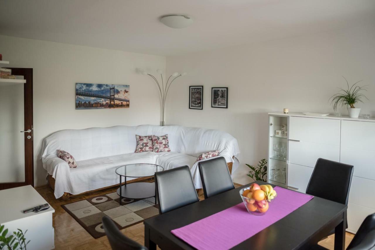 Apartment Dawn Velika Gorica Room photo